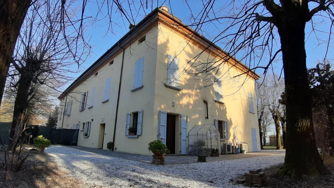 La Torre Di Longara Acomodação com café da manhã Calderara di Reno Exterior foto